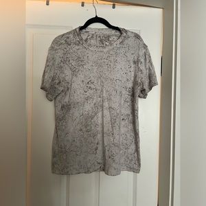 Lululemon gray t shirt